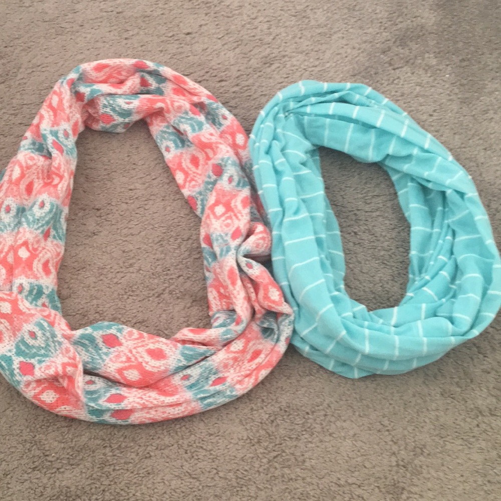 Scarfs